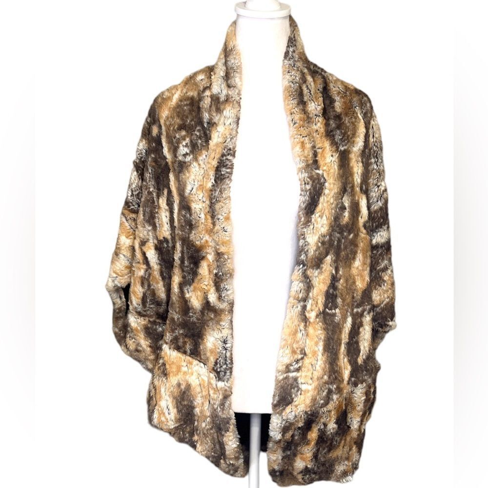 Ivy Jane Faux Fur Cardigan M/L